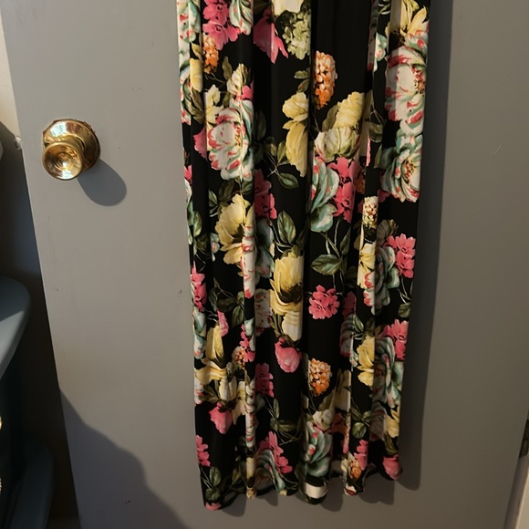 Ladies, long, black maxi dress size small lots of colors - Picture 2 of 4